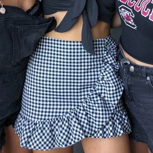 black and white checkered skirt / skort